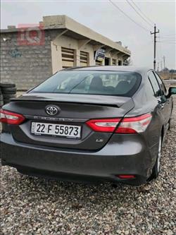 تۆیۆتا کامری